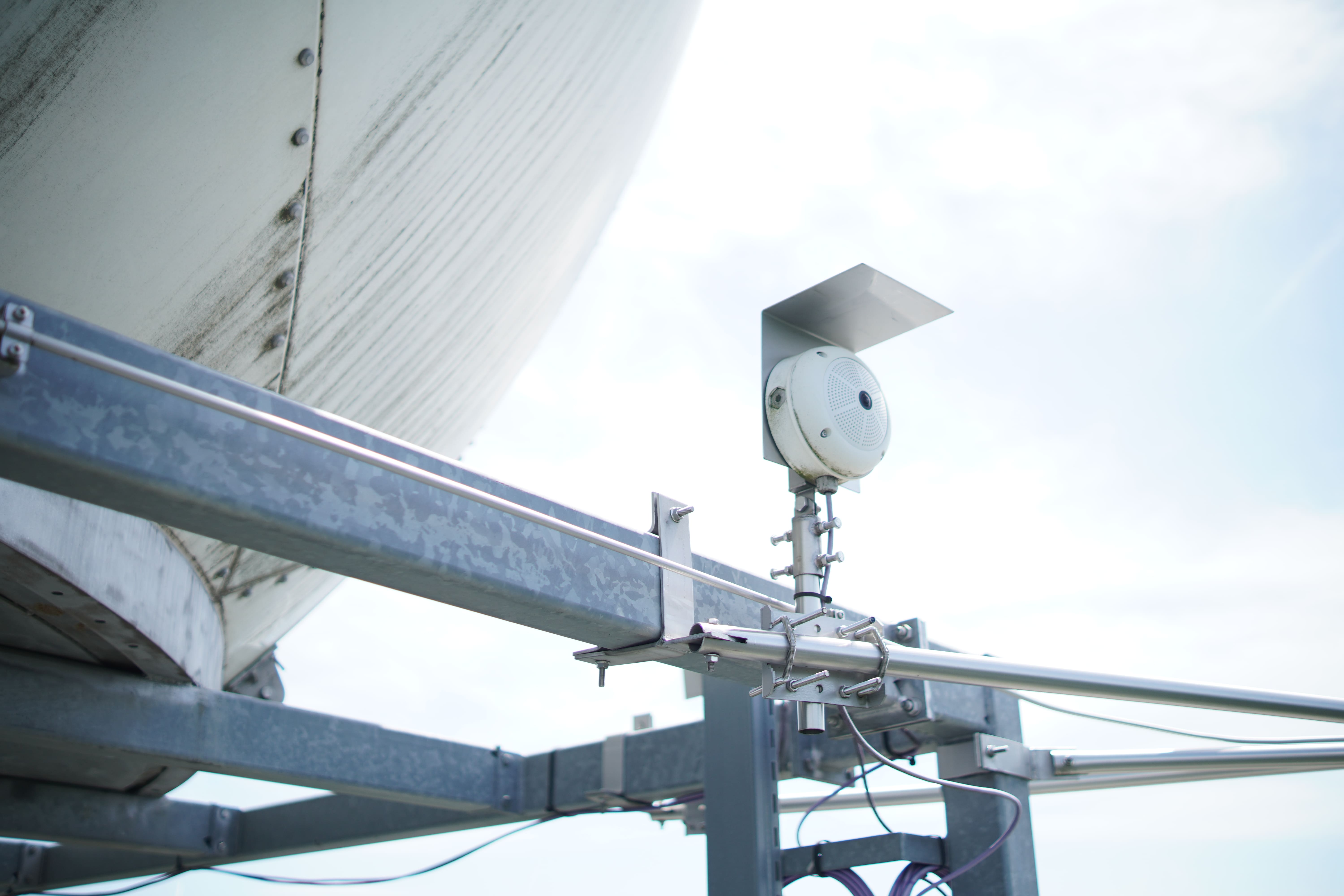 Kupola in antena radarja